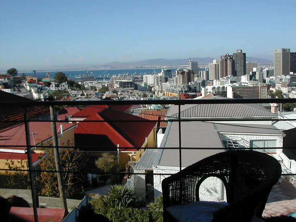 Upperbloem Guesthouse And Apartments Cape Town 3*,