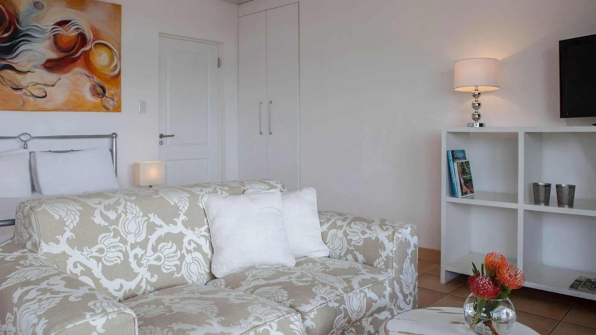 Upperbloem Guesthouse And Apartments Cape Town 3*,